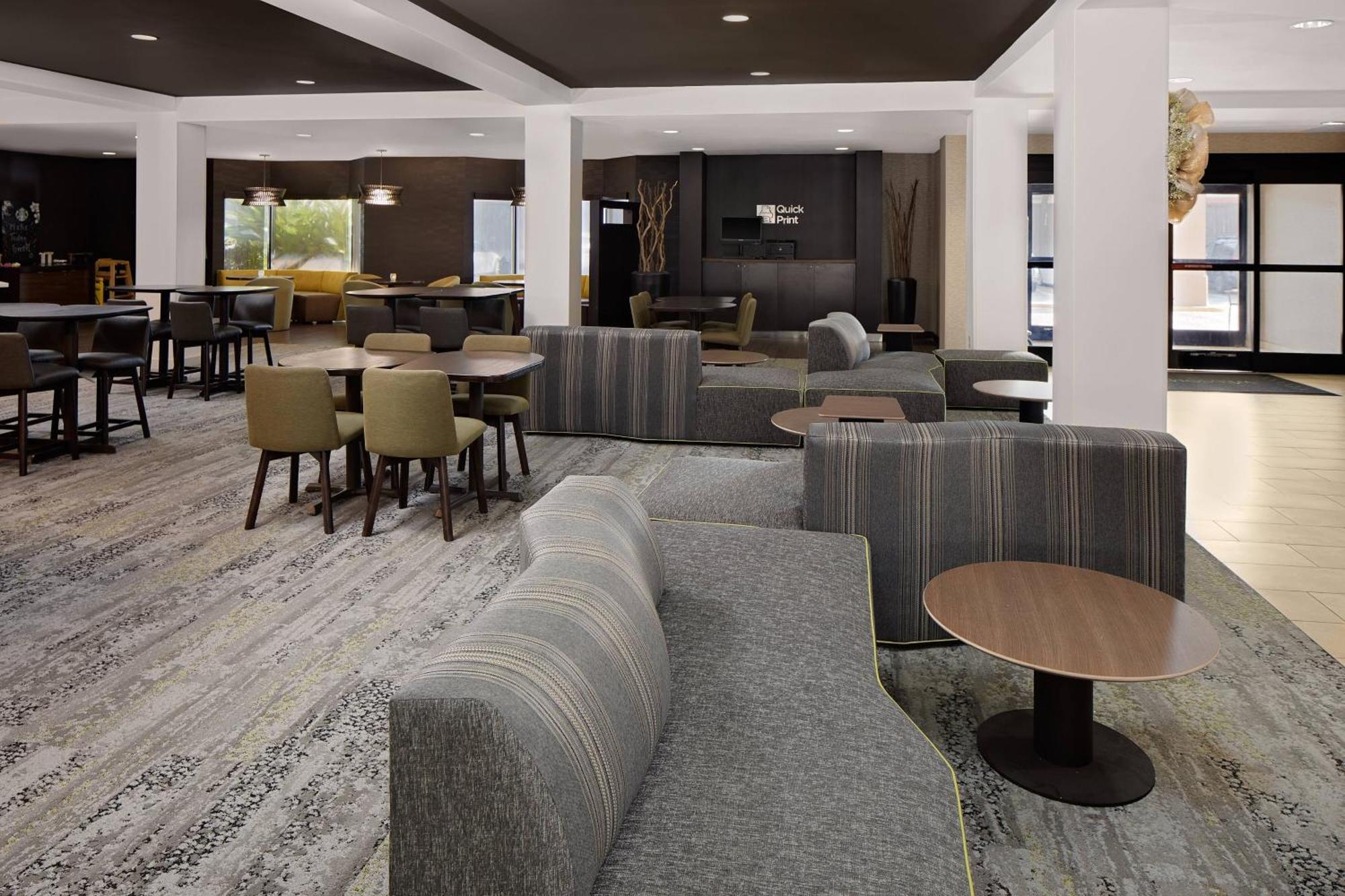 Courtyard By Marriott Houston Rice University Exteriör bild