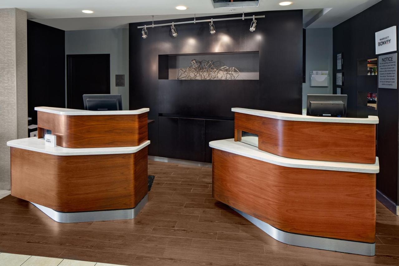 Courtyard By Marriott Houston Rice University Exteriör bild